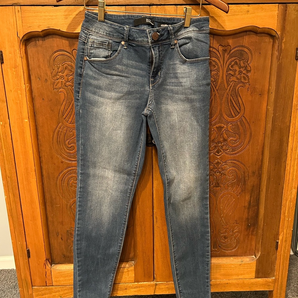1822 Denim Women's Classic Blue Skinny Jeans